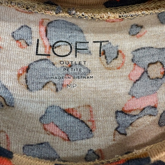 LOFT Womens Leopard Print Babydoll Top Blouse Tan/Navy/Orange 3/4 Blouson Sleeve - Picture 8 of 14